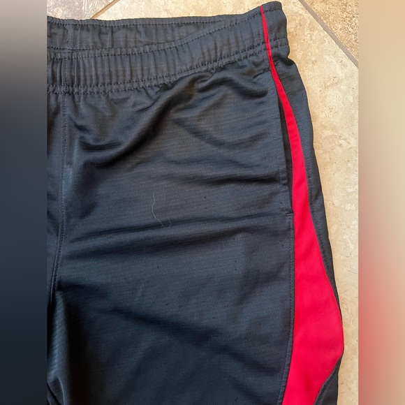 Nike shorts - Picture 2 of 5